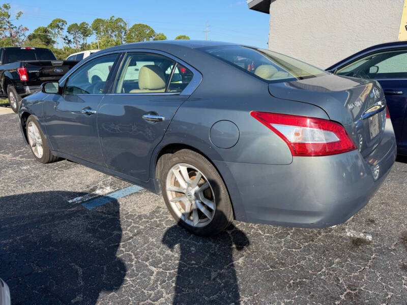 2009 Nissan Maxima