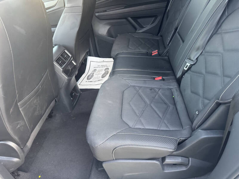 2024 Volkswagen Atlas Cross Sport SE