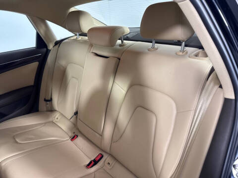 2016 Audi A4 2.0T quattro Premium Plus