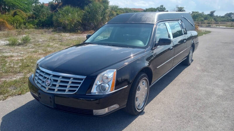 2011 Cadillac DTS Pro Funeral Coach