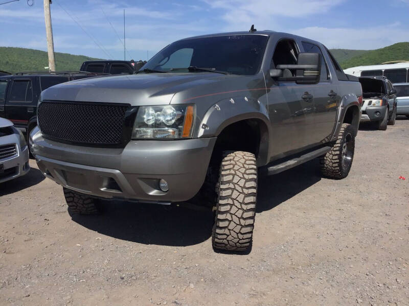 2009 Chevrolet Avalanche for sale at Troy's Auto Sales in Dornsife PA