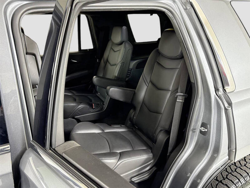 2020 Cadillac Escalade Platinum