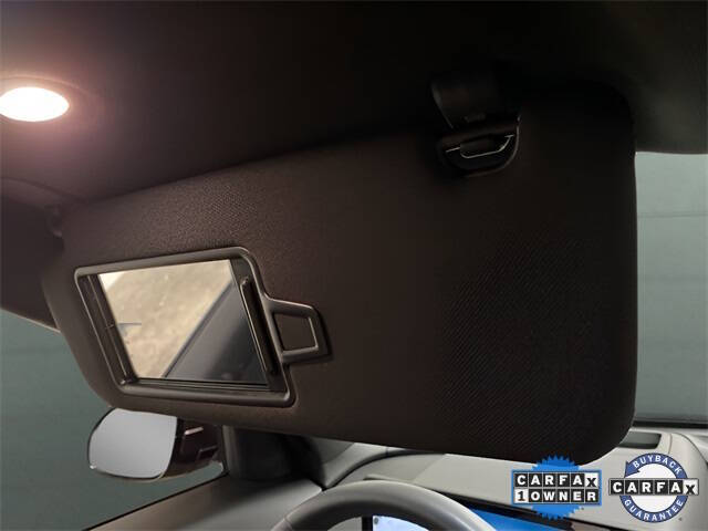 2024 Genesis GV60 Standard