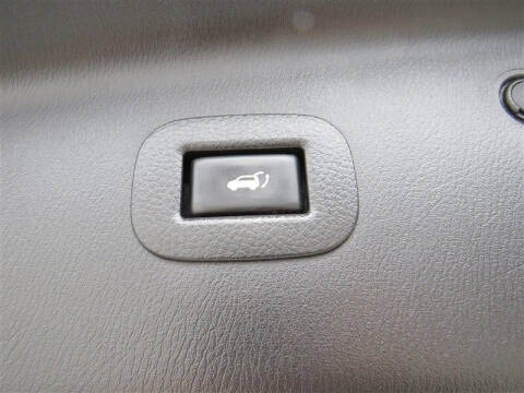 2017 Nissan Armada SV