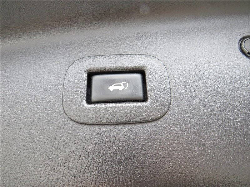 2017 Nissan Armada SV