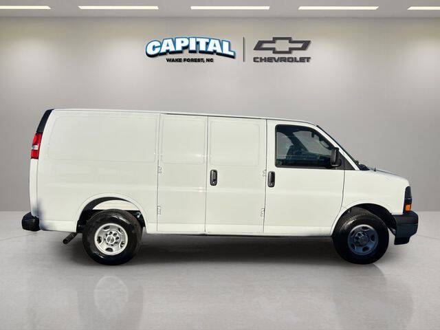 2025 Chevrolet Express 2500