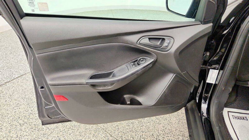 2016 Ford Focus S