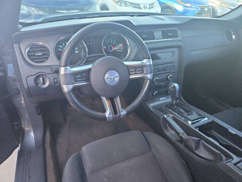 2014 Ford Mustang V6