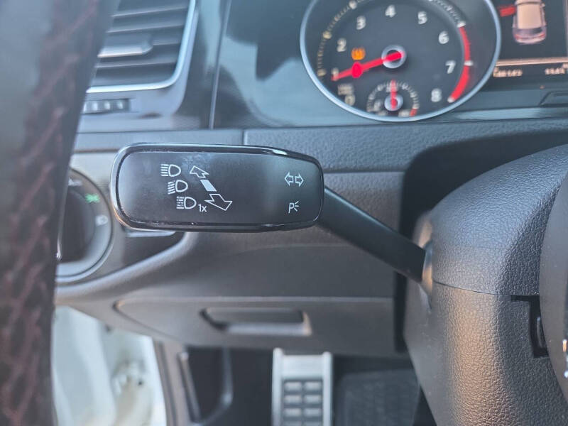 2015 Volkswagen Golf GTI SE