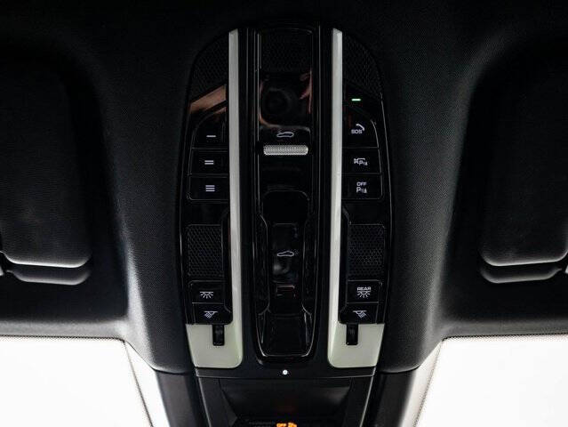 2022 Porsche Cayenne E-Hybrid