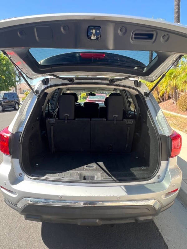 2019 Nissan Pathfinder SV