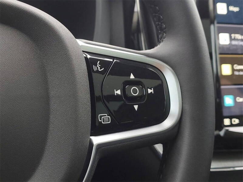 2025 Volvo XC60 B5 Plus Dark Theme