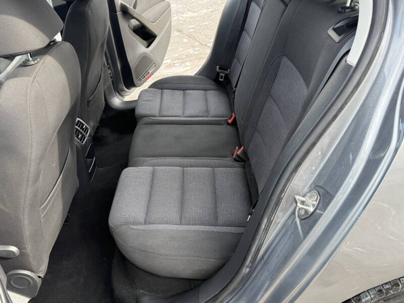 2014 Volkswagen Golf 2.5L PZEV