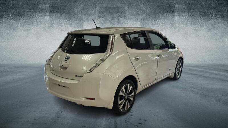 2015 Nissan LEAF SL