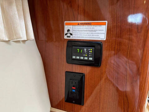 2011 Regal 35 Express Cruiser