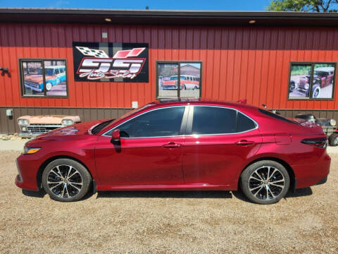 2022 Toyota Camry Hybrid for sale at SS Auto Sales in Brookings SD