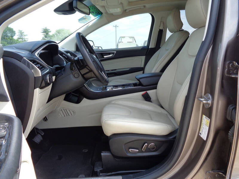 2019 Ford Edge Titanium