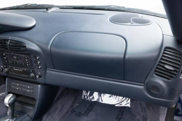 2000 Porsche 911 Carrera