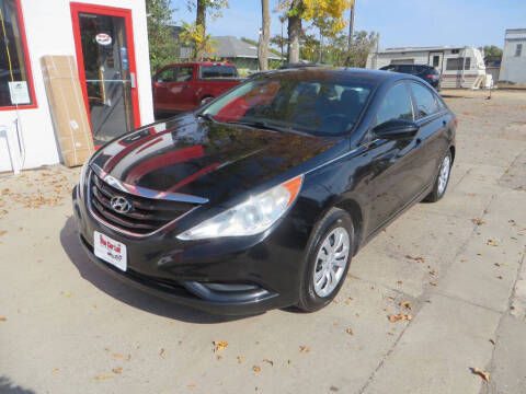 2011 Hyundai Sonata for sale at The Car Lot in New Prague MN