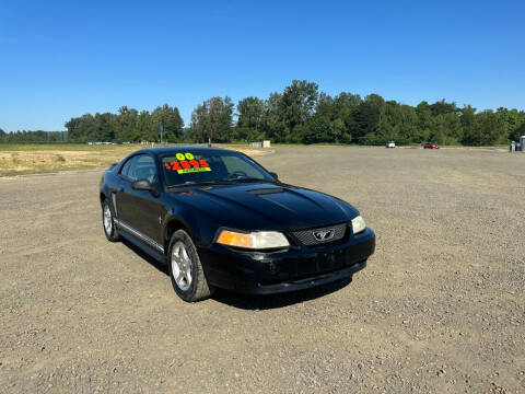 2000 Ford Mustang for sale at Car Safari LLC in Independence OR
