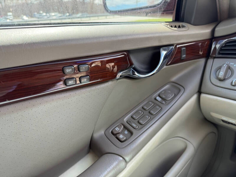 2001 Cadillac DeVille DTS