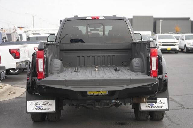 2022 Ford F-450 Super Duty Platinum