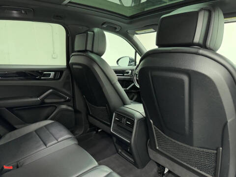 2022 Porsche Cayenne