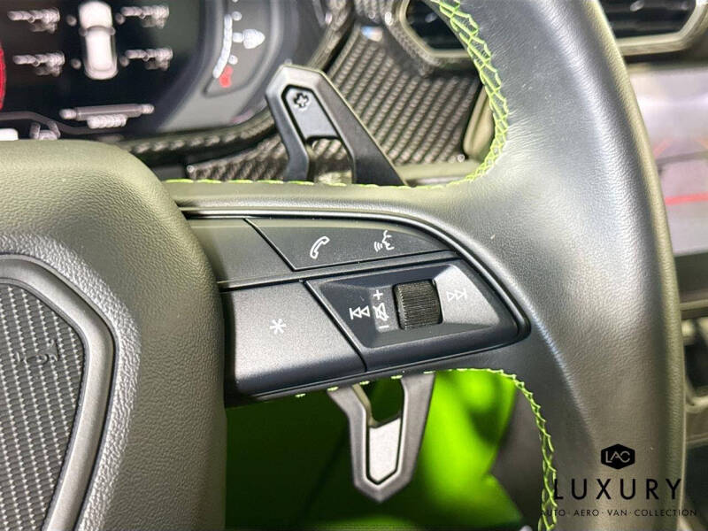 2024 Lamborghini Urus S