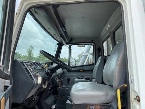 1998 Freightliner FL70