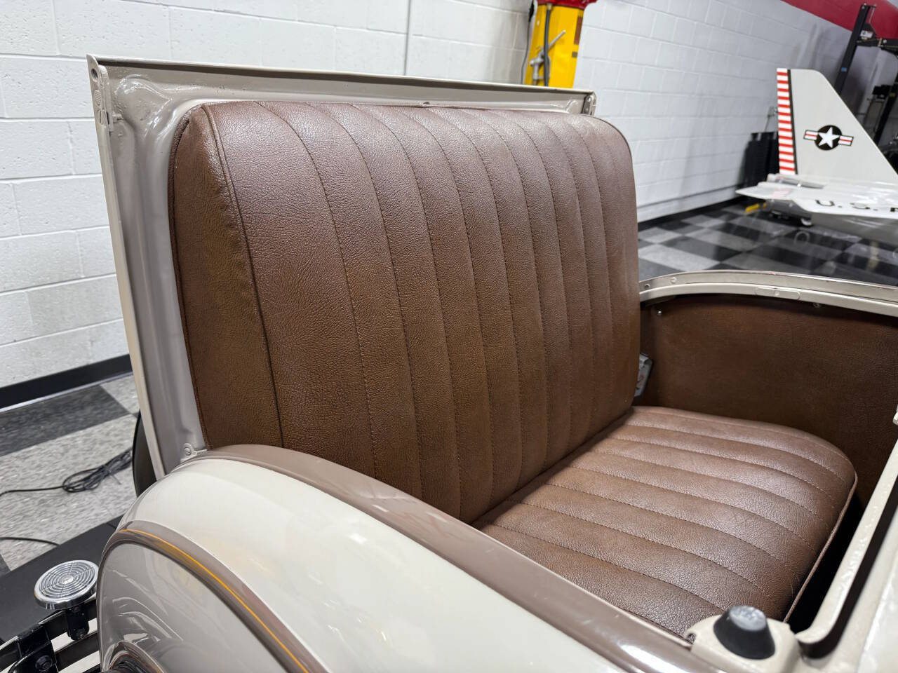 1930 Ford Model A 114