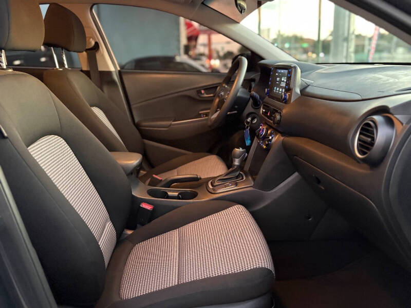 2021 Hyundai Kona SE