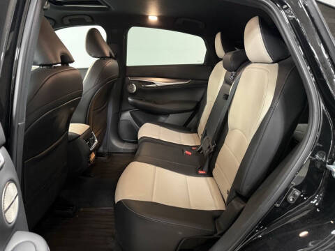 2022 Infiniti QX55 Essential