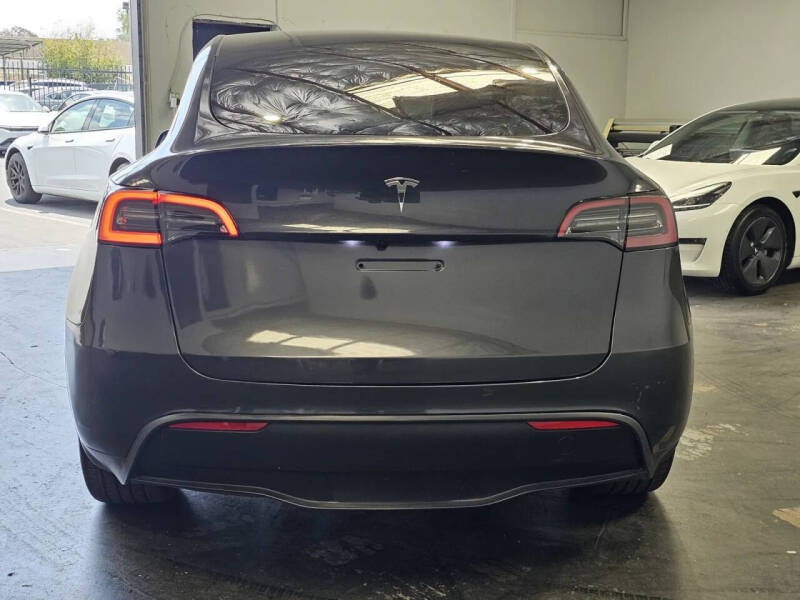 2025 Tesla Model Y Long Range