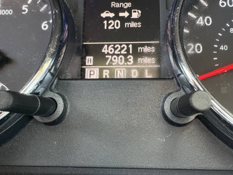 2011 Nissan Rogue SV