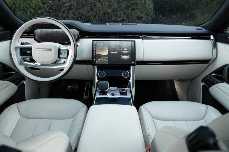 2023 Land Rover Range Rover SE photo 74