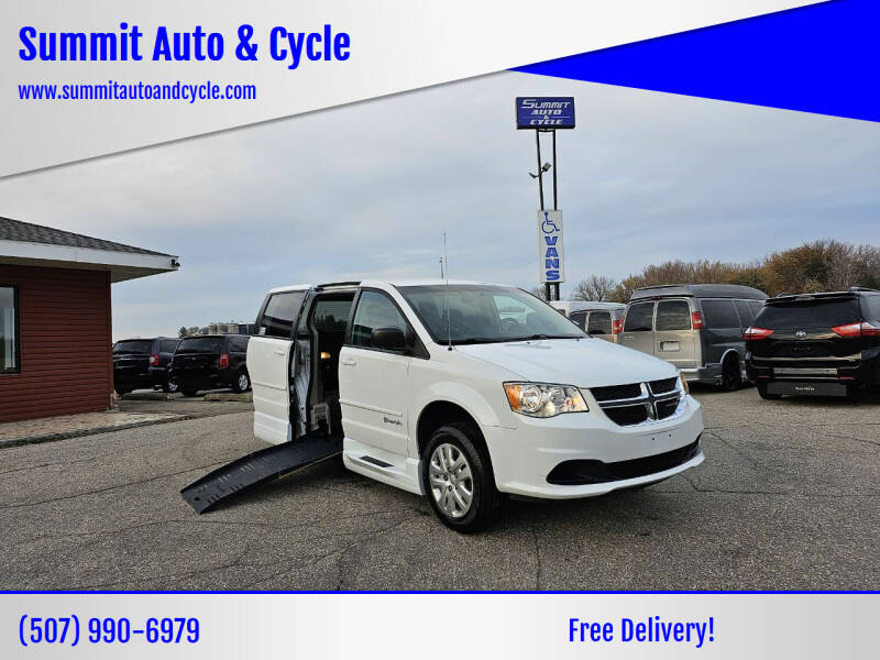 2017 Dodge Grand Caravan for sale at Summit Auto & Cycle in Zumbrota MN