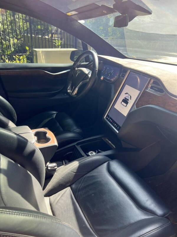 2017 Tesla Model X 90D