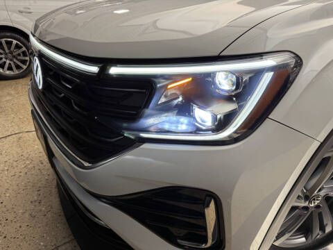 2024 Volkswagen Atlas Cross Sport SEL R-Line 4Motion