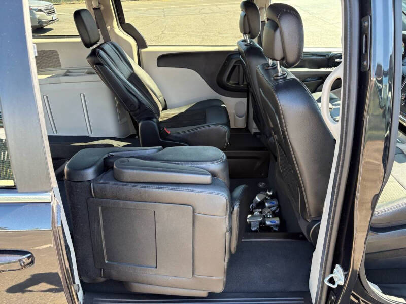 2019 Dodge Grand Caravan SXT 35th Anniversary Edition