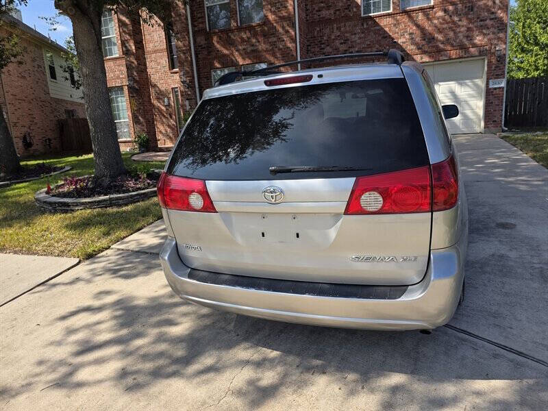 2007 Toyota Sienna LE 7-Passenger