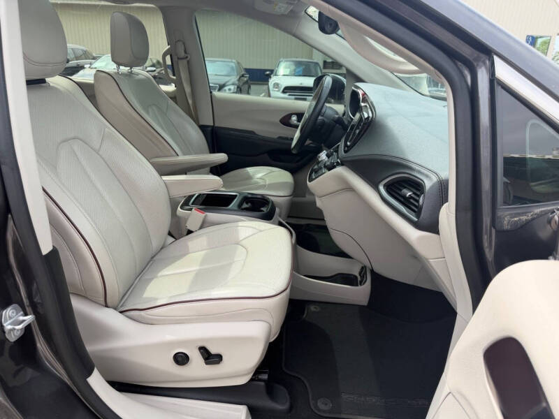 2017 Chrysler Pacifica Limited