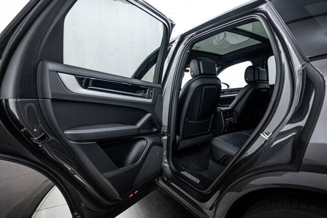 2025 Porsche Cayenne E-Hybrid