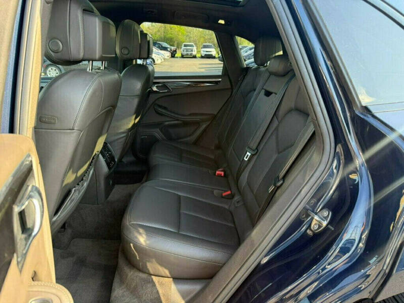 2017 Porsche Macan
