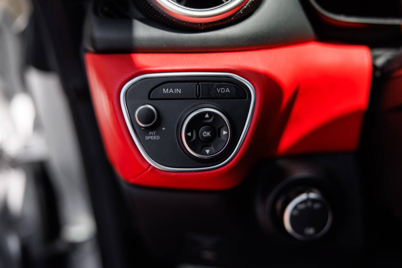 2015 Ferrari California T 26