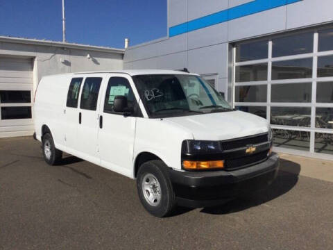 2025 Chevrolet Express 3500