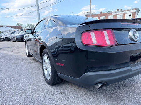2011 Ford Mustang V6