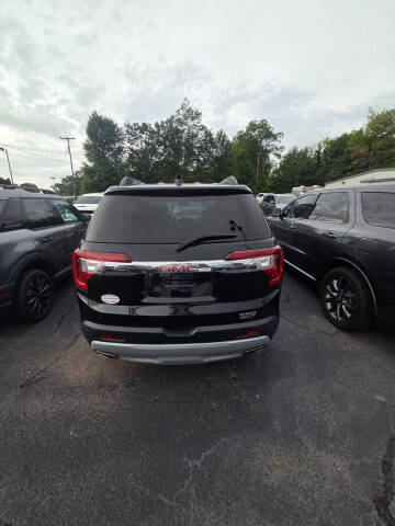 2023 GMC Acadia SLT