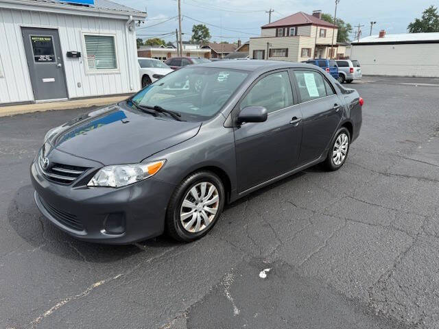 2013 Toyota Corolla LE's photo