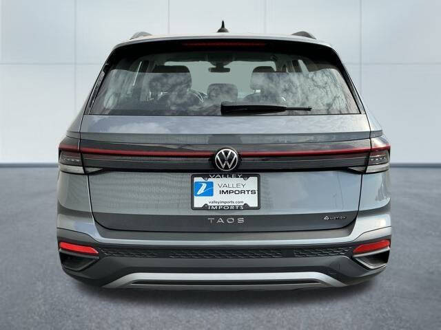 2025 Volkswagen Taos S 4Motion