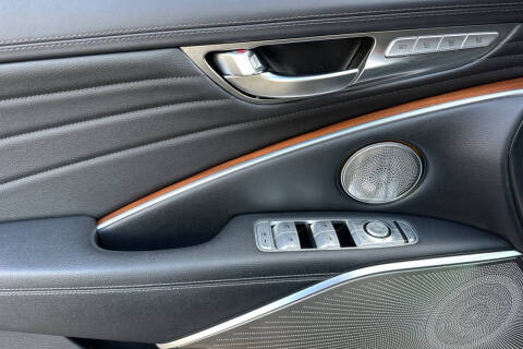 2020 Kia K900 Luxury